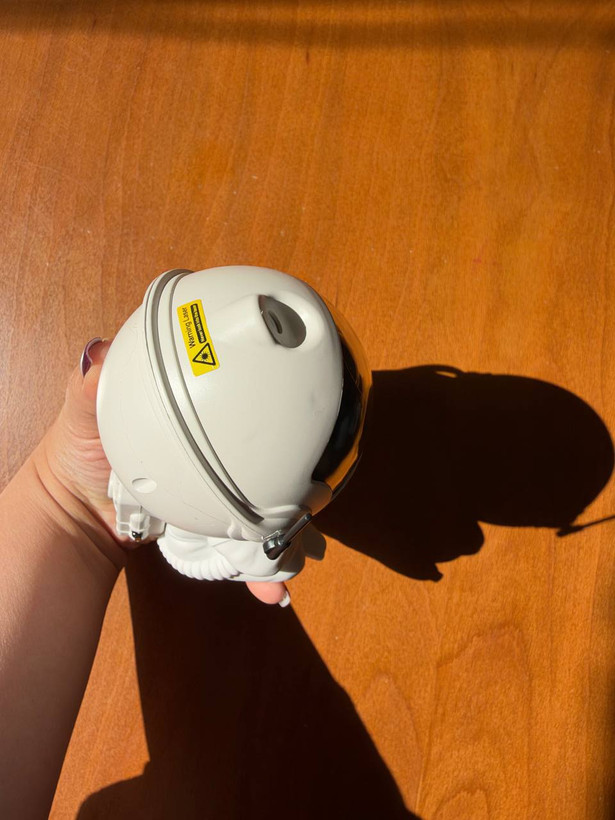 چراغ خواب کهکشانی فضانورد Astronaut Nebula Projector | مدل نشسته گیتار به دست با ریموت کنترل